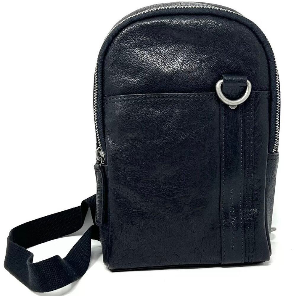 Spikes & Sparrow Sling Bag One Strap Backpack Hands-Free Crossbody Bag